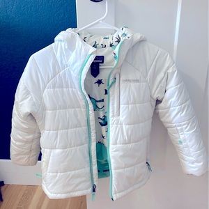 Patagonia Patagonia Girls Synthetic Puffer Hoody
Size: Small 7/8